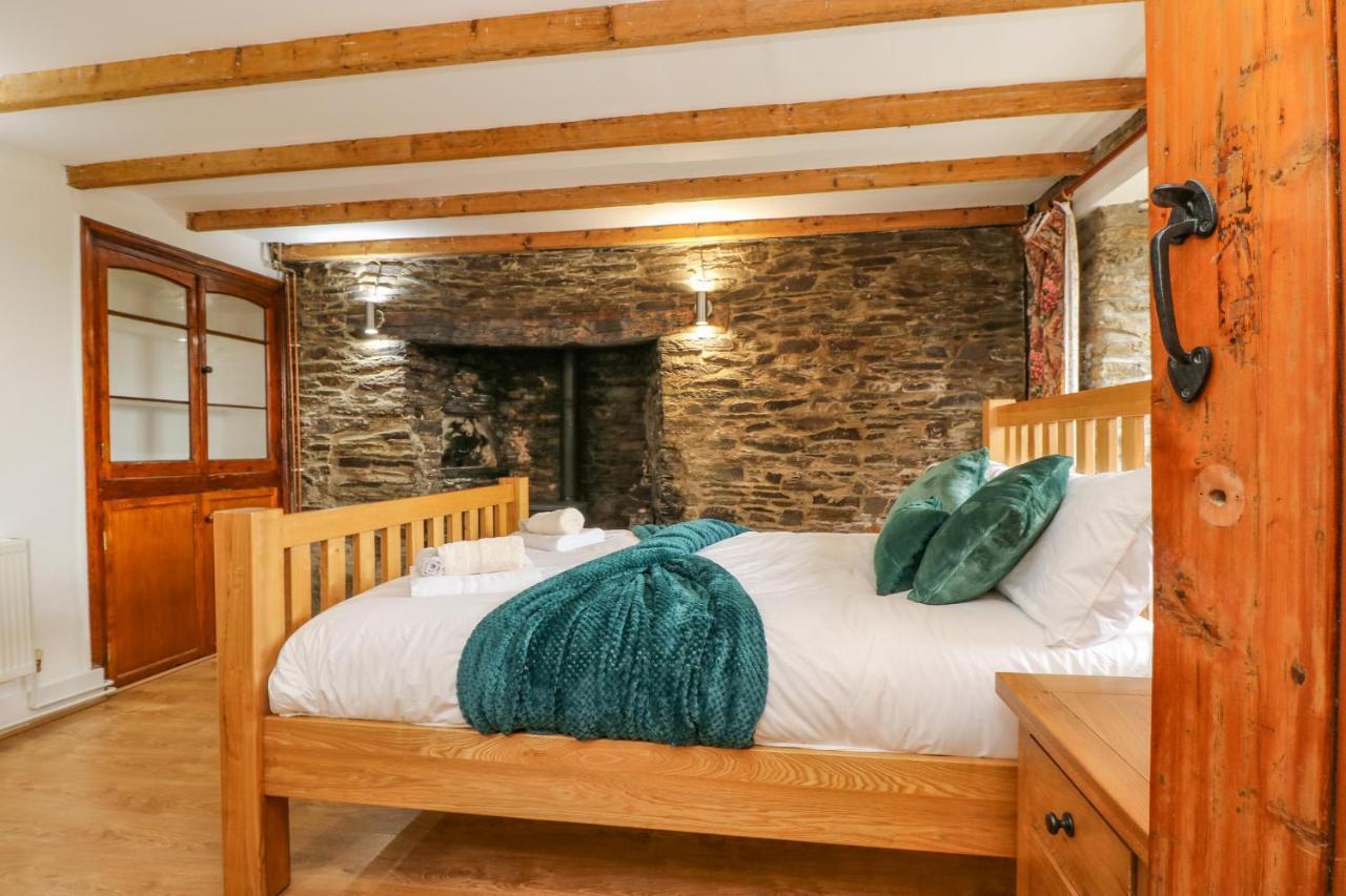 South Boduel Farmhouse Liskeard Bagian luar foto